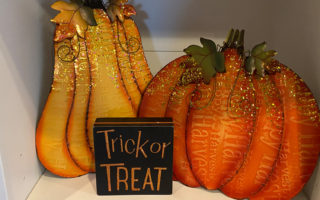 Pumpkin decorations for fall